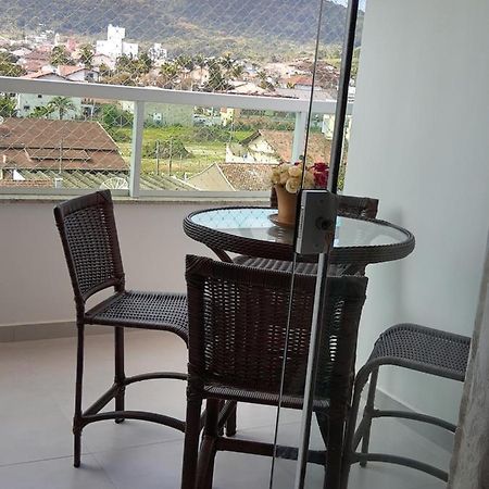 Apartamento Com Vista Pro Mar Proximo Ao Beto Carrero Пенья Экстерьер фото