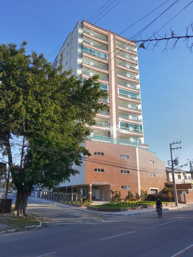 Apartamento Com Vista Pro Mar Proximo Ao Beto Carrero Пенья Экстерьер фото